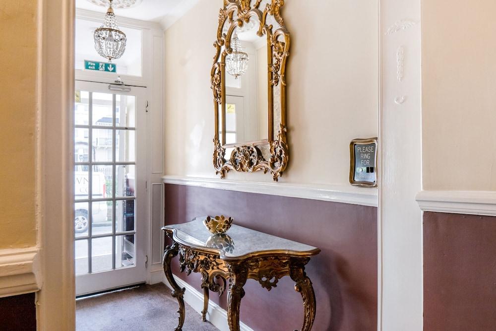 The Gullivers Hotel Hove Extérieur photo